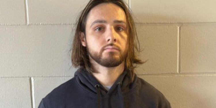 HOMBRE ARRESTADO POR INCENDIO MORTAL EN LOS ÁNGELES QUE COBRÓ 12 VIDAS