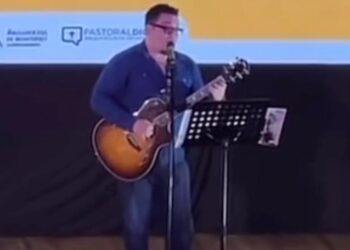 FRANCO ESCAMILLA: DE COMEDIANTE A INFLUENCER CATÓLICO