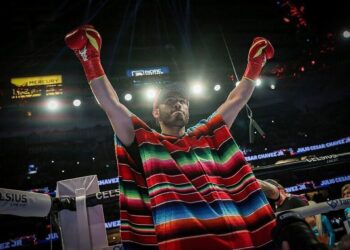 JULIO CÉSAR CHÁVEZ BUSCA PELEA MUNDIAL PARA SU HIJO YULI: “EL PRÓXIMO TÍTULO ES PARA ÉL”