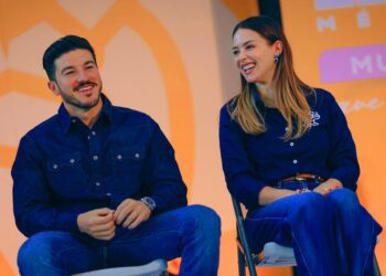 CRECE APROBACIÓN DE SAMUEL; ALCANZA GOBERNADOR 80% EN SU CUARTO AÑO