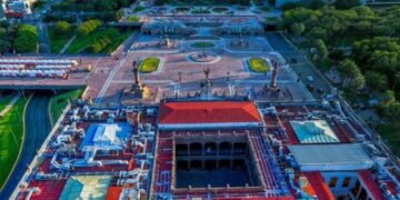 PLANTARÁ ESTADO SABINOS Y ÉBANOS EN LA EXPLANADA DE LOS HÉROES; CONVERTIRÁN ISLA DE CALOR EN PLAZA CON SOMBRA DEL CENTRO DE MONTERREY. 2 PLANTARÁ ESTADO SABINOS Y ÉBANOS EN LA EXPLANADA DE LOS HÉROES; CONVERTIRÁN ISLA DE CALOR EN PLAZA CON SOMBRA DEL CENTRO DE MONTERREY.
