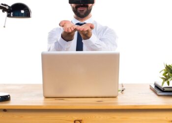 REFORMAS AL CÓDIGO FISCAL PLANTEAN “LEY ESPIA” QUE PERMITIRÍA AL SAT VIGILAR A PLATAFORMAS DIGITALES