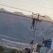 TREPA A POSTE DE LUZ, SUFRE DESCARGA DE 13 MIL VOLTIOS Y CAE 7 TREPA A POSTE DE LUZ, SUFRE DESCARGA DE 13 MIL VOLTIOS Y CAE