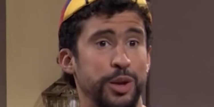 BAD BUNNY INTERPRETA A QUICO EN SNL; RINDEN HOMENAJE A ‘EL CHAVO DEL OCHO’ CON SKETCH 1 BAD BUNNY INTERPRETA A QUICO EN SNL; RINDEN HOMENAJE A ‘EL CHAVO DEL OCHO’ CON SKETCH