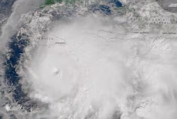 HURACÁN MELISSA AMENAZA A JAMAICA CON DAÑOS “CATASTRÓFICOS”