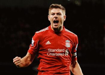 STEVEN GERRARD REVELA QUE RECHAZÓ JUGAR PARA EL REAL MADRID