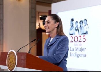 SHEINBAUM BUSCA ACUERDO CON TRUMP PARA EVITAR ARANCELES A CAMIONES