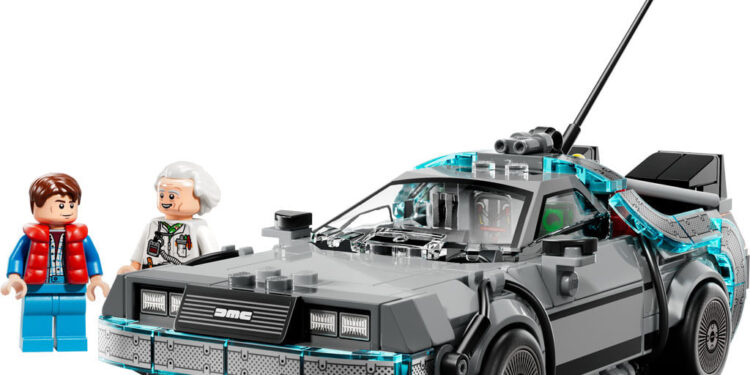 LEGO RETOMA EL DELOREAN