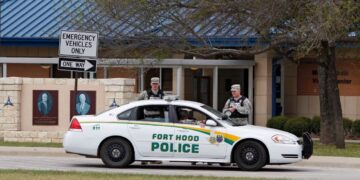 GINECÓLOGA MILITAR EN TEXAS ACUSA GRAVES VIOLACIONES DE PRIVACIDAD: MÁS DE 45 VÍCTIMAS ESPERAN JUSTICIA