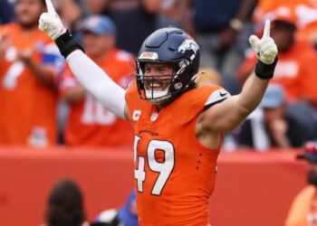 ALEX SINGLETON SE SOMETE A CIRUGÍA TRAS DIAGNÓSTICO DE CÁNCER DE TESTÍCULOS