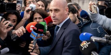 LUIS RUBIALES REAFIRMA QUE NO PEDIRÁ PERDÓN A JENNI HERMOSO POR EL BESE QUE AFIRMA FUE CONSENSUADO 2 LUIS RUBIALES REAFIRMA QUE NO PEDIRÁ PERDÓN A JENNI HERMOSO POR EL BESE QUE AFIRMA FUE CONSENSUADO