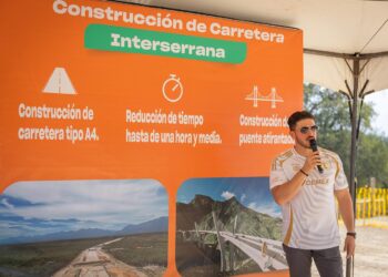 SUPERVISA SAMUEL TRAMO 2 DE CARRETERA INTERSERRANA; AGRADECE APOYO FEDERAL EN PERMISOS AMBIENTALES.