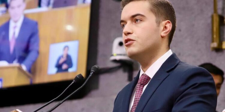 APRUEBAN REFORMAS CONTRA EL GROOMING; ENDURECEN SANCIONES POR DELITOS DIGITALES