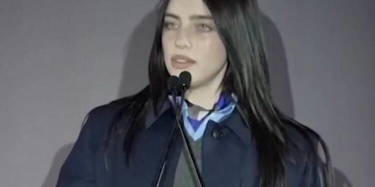 BILLIE EILISH CRITICA CON FUERZA A ELON MUSK POR ACUMULAR RIQUEZAS EN TRAMA HACIA EL TRILLÓN DE DÓLARES 1 BILLIE EILISH CRITICA CON FUERZA A ELON MUSK POR ACUMULAR RIQUEZAS EN TRAMA HACIA EL TRILLÓN DE DÓLARES