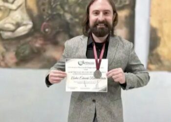 PREMIAN A PARQUES Y VIDA SILVESTRE DE NL POR RESCATES DE OSOS; RECIBEN ESPECIALISTAS MEDALLA JUAN LUIS CIFUENTES LEMUS