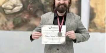 PREMIAN A PARQUES Y VIDA SILVESTRE DE NL POR RESCATES DE OSOS; RECIBEN ESPECIALISTAS MEDALLA JUAN LUIS CIFUENTES LEMUS