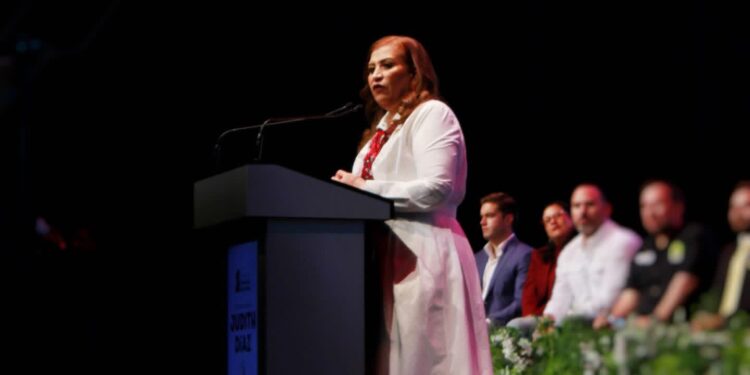 RINDE JUDITH INFORME; PIDE SENADORA UNIDAD AL INTERIOR DE MORENA