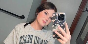 NUEVOS DETALLES SOBRE LA MUERTE DE UNA JOVEN EN CRUCERO DE CARNIVAL: RESTOS HALLADOS OCULTOS DEBAJO DE LA CAMA 2 NUEVOS DETALLES SOBRE LA MUERTE DE UNA JOVEN EN CRUCERO DE CARNIVAL: RESTOS HALLADOS OCULTOS DEBAJO DE LA CAMA