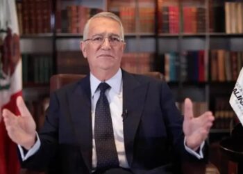 RICARDO SALINAS PLIEGO BAJO EL FOCO DE LA SCJN POR ADEUDOS MILLONARIOS AL SAT; CLAUDIA SHEINBAUM ACUSA IMPULSO DE AGENDA DE ULTRADERECHA