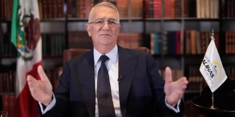 RICARDO SALINAS PLIEGO BAJO EL FOCO DE LA SCJN POR ADEUDOS MILLONARIOS AL SAT; CLAUDIA SHEINBAUM ACUSA IMPULSO DE AGENDA DE ULTRADERECHA