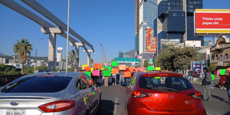 BLOQUEAN CONSTITUCIÓN POR ABUSOS DE ASEGURADORAS