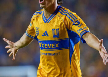 ¿SUPERLÍDERES?; TIGRES VIENE DE ATRÁS Y DERROTA 3-1 AL SAN LUIS PARA COLOCARSE COMO PRIMEROS EN LA TABLA, EN ESPERA DE LO QUE HAGAN TOLUCA Y AMÉRICA