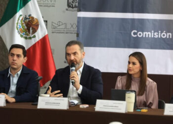 PIDE ADRIÁN MÁS RECURSOS PARA MUNICIPIOS; BUSCA BOLSAS ESPECIALES PARA BRINDAR SERVICIOS