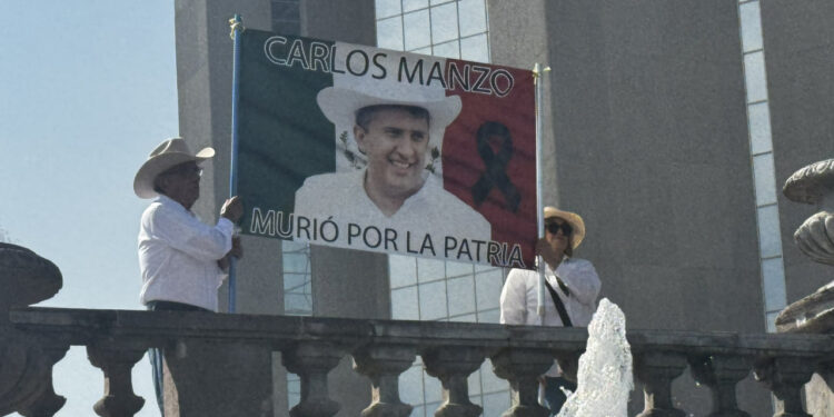 MARCHA GENERACIÓN Z EN MONTERREY; PROTESTAN CONTRA INSEGURIDAD, CORRUPCIÓN Y VIOLENCIA EN EL PAÍS
