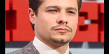 TOBY WALLACE SE CONVIERTE EN EL PRIMER FICHAJE OFICIAL DE LA SERIE DE ASSASSIN’S CREED EN NETFLIX 5 TOBY WALLACE SE CONVIERTE EN EL PRIMER FICHAJE OFICIAL DE LA SERIE DE ASSASSIN’S CREED EN NETFLIX