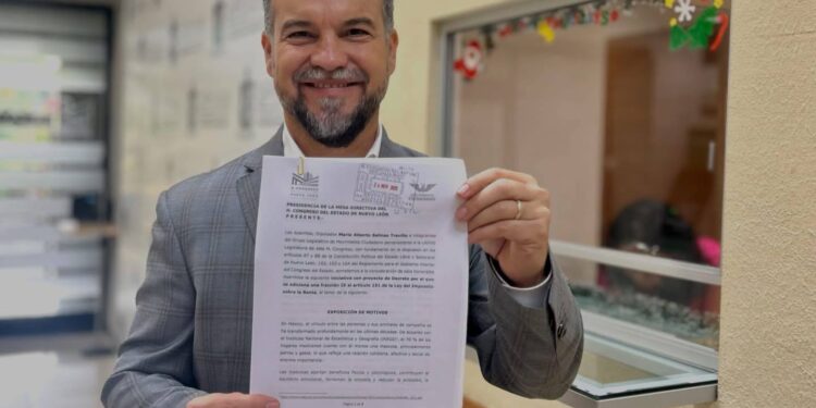 PROPONE MARIO SALINAS QUE GASTOS VETERINARIOS SEAN DEDUCIBLES; PRESENTA DIPUTADO DE MC INICIATIVA