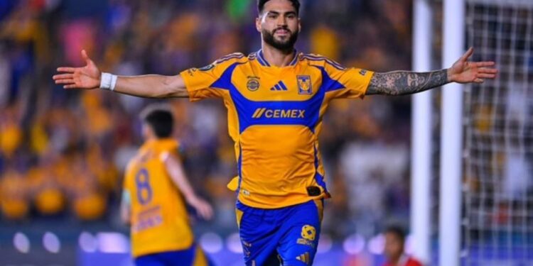 CHIVAS SIGUE DE OJO A JUAN SÁNCHEZ PURATA COMO OPCIÓN DE DEFENSA 1 CHIVAS SIGUE DE OJO A JUAN SÁNCHEZ PURATA COMO OPCIÓN DE DEFENSA