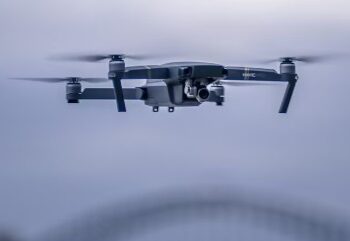 UCRANIA DEFINE ESTRATEGIA PARA 2026: TECNOLOGÍA NO TRIPULADA Y ASFIXIA ECONÓMICA