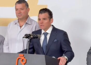 DESCARTA ESTADO AUMENTO DEL ISN; ANUNCIA MIKE FLORES ELIMINACIÓN Y REDUCCIÓN DEL TECHO DE DEUDA EN PRESUPUESTO 2026.