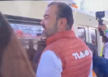SE LE VA EL TREN; ALCALDE DE TLAJOMULCO SE QUEDA ABAJO EN INAUGURACIÓN DE LÍNEA 4
