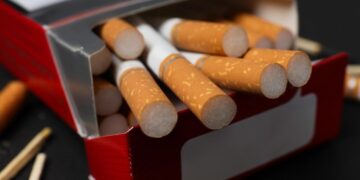 EL PRECIO DE LOS CIGARROS REBASARÁ LOS 100 PESOS EN MÉXICO DESDE ENERO DE 2026