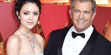 MEL GIBSON Y ROSALIND ROSS CONFIRMAN SU SEPARACIÓN TRAS CASI UNA DÉCADA 2 MEL GIBSON Y ROSALIND ROSS CONFIRMAN SU SEPARACIÓN TRAS CASI UNA DÉCADA