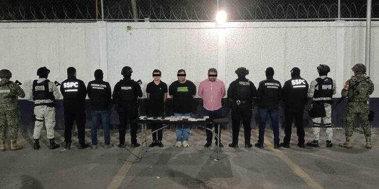 DETIENE GRUPO DE COORDINACIÓN A 3 HOMBRES ARMADOS EN LÁZARO CÁRDENAS, EN MONTERREY