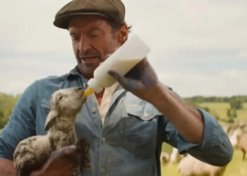 HUGH JACKMAN ES ASESINADO Y SU REBAÑO SE CONVIERTE EN DETECTIVE EN DELIRANTE CINTA