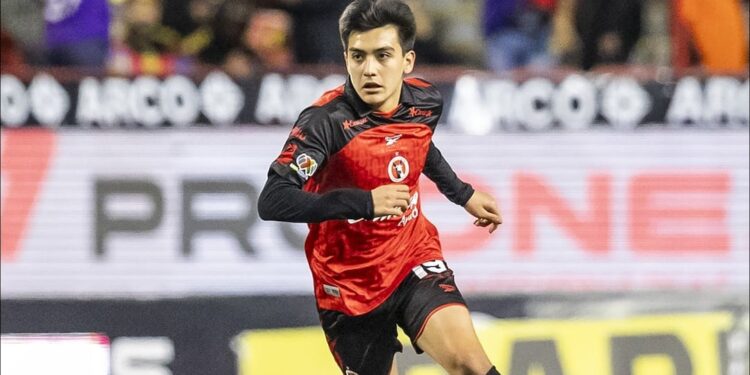 BAJA DE GILBERTO MORA POR LESIÓN ENCIENDE LAS ALARMAS EN LA SELECCIÓN MEXICANA