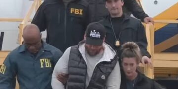 CLAUDIA SHEINBAUM RECHAZA OPERATIVOS DEL FBI EN MÉXICO TRAS ENTREGA DE RYAN WEDDING
