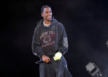 LA ODISEA DE CHRISTOPHER NOLAN: EL AMBICIOSO DEBUT CINEMATOGRÁFICO DE TRAVIS SCOTT