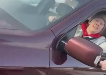 DIFUNDEN NUEVO VIDEO DE ASESINATO DE MUJER EN MINNEAPOLIS A MANOS DE AGENTE DE ICE