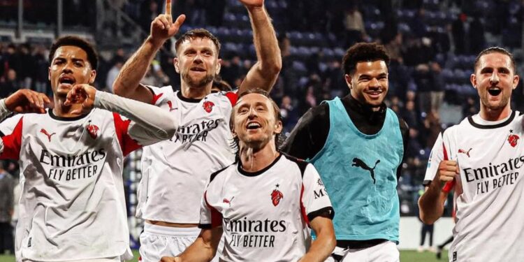 EL AC MILAN SE ADUEÑA DEL LIDERATO TRAS VENCER AL CAGLIARI