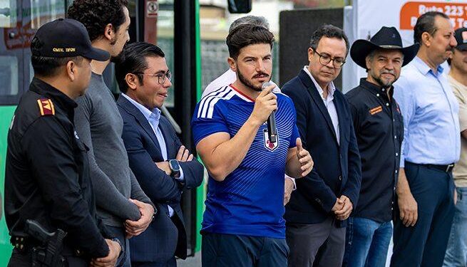 VETA SAMUEL PRESUPUESTO: ADVIERTE GOBERNADOR QUE LO APROBADO POR PRI, PAN, PRD E INDEPENDIENTE PONÍA EN RIESGO LÍNEAS DEL METRO Y PROGRAMAS SOCIALES; OFRECE AL CONGRESO NEGOCIAR