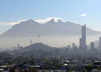 ACTUALIZA NUEVO LEÓN SISTEMA DE MONITOREO DE CALIDAD DEL AIRE; PIDEN A SEMARNAT REGULAR LAS CAUSAS DE LA CONTAMINACIÓN