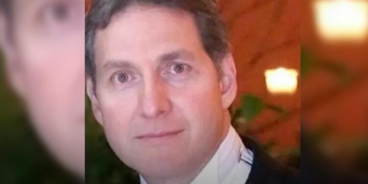 LIGAN A HERMANO DE ADRIÁN CON DETENCIÓN DE DIRECTOR DEL PERIÓDICO VANGUARDIA; ACUSAN CONFLICTO DE INTERÉS EN FISCALÍA ESTATAL