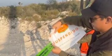 CLAUSURAN OBRA QUE DEVASTABA ECOSISTEMA EN ZUAZUA; IMPONE DIVISIÓN AMBIENTAL SELLOS POR DEVASTACIÓN DE HUMEDALES 2 CLAUSURAN OBRA QUE DEVASTABA ECOSISTEMA EN ZUAZUA; IMPONE DIVISIÓN AMBIENTAL SELLOS POR DEVASTACIÓN DE HUMEDALES