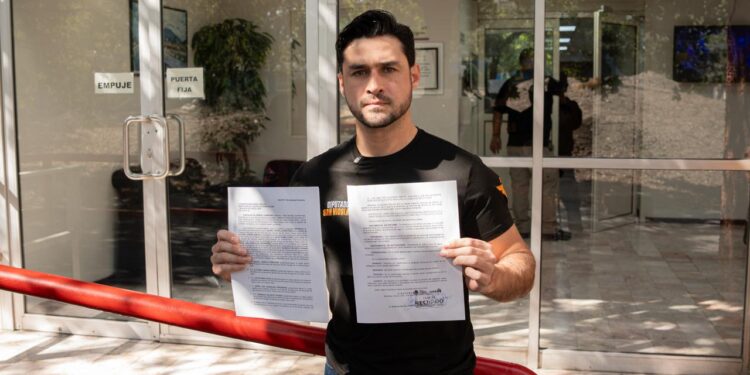 DENUNCIA GLEN VILLARREAL A ALCALDE DE SAN NICOLÁS POR ABUSO DE AUTORIDAD Y EJERCICIO ILÍCITO DE FUNCIONES