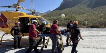 RESCATA PCNL A 11 EXCURSIONISTAS EN LA MESA DE PINOS, EN GARCÍA 3 RESCATA PCNL A 11 EXCURSIONISTAS EN LA MESA DE PINOS, EN GARCÍA