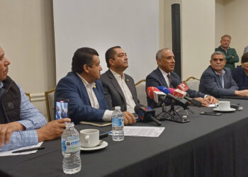 DENUNCIAN TRANSPORTISTAS CORRUPCIÓN DE TRÁNSITOS EN MONTERREY; PADECEN EXTORSIONES, MORDIDAS Y PAGOS POR HASTA $500,000 1 DENUNCIAN TRANSPORTISTAS CORRUPCIÓN DE TRÁNSITOS EN MONTERREY; PADECEN EXTORSIONES, MORDIDAS Y PAGOS POR HASTA $500,000